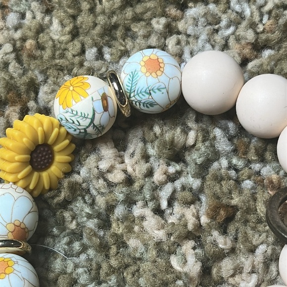 Sunflower Teal, Yellow & Cream Keychain Bracelet Wristlet Silicone Beaded Brassy - Picture 3 of 5